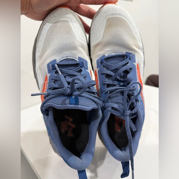 Brooks Men’s Size 9 Cascadia 17 Trail Running Shoe - Blue/Navy/Firecracker - Picture 4 of 11